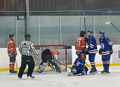 The Frontenac Phantoms gave up the ghost in a hard fought game to the Deseronto Bulldogs.